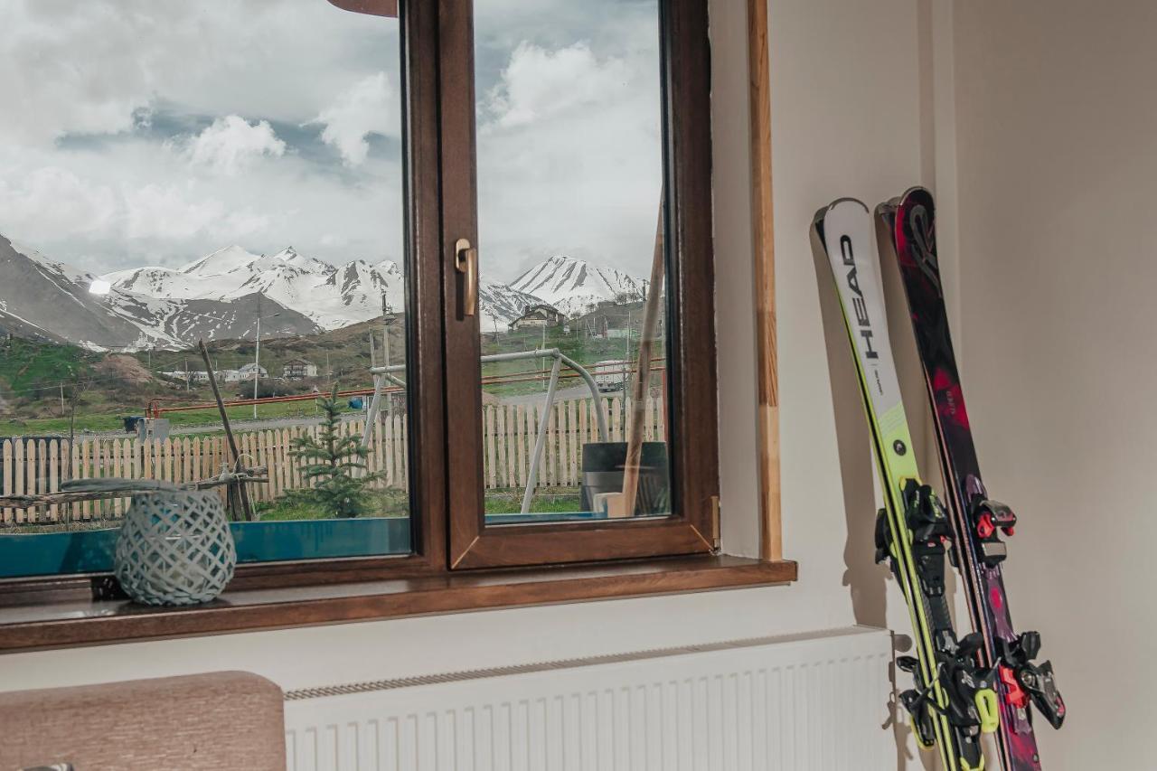 Ski House Bluebird Gudauri Εξωτερικό φωτογραφία